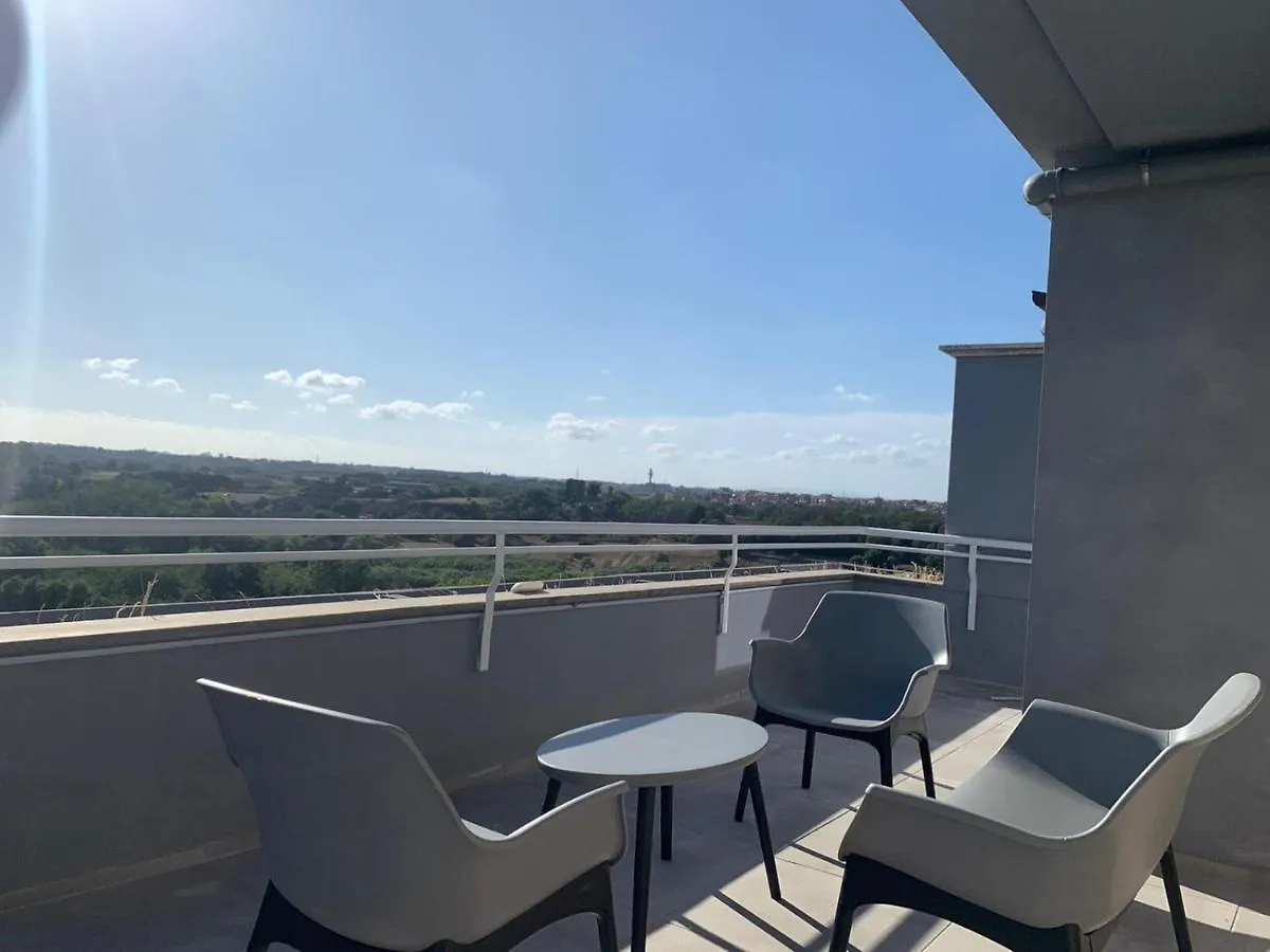 Penthouse Aureliana Attico Con Piscina A Roma Apartment